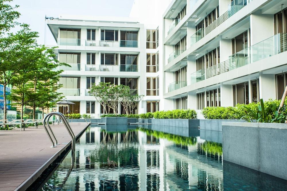 Dorsett - Newly Refurbished Singapura